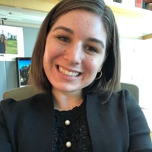 Meet your Posher, Elizabeth